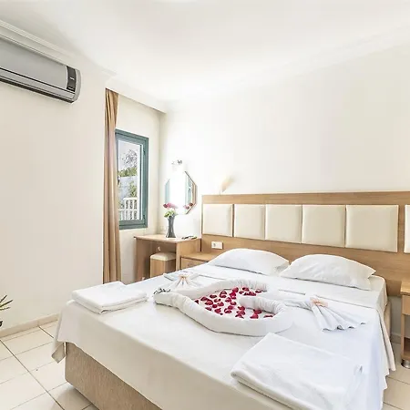 Hotel Royal Panacea 3*