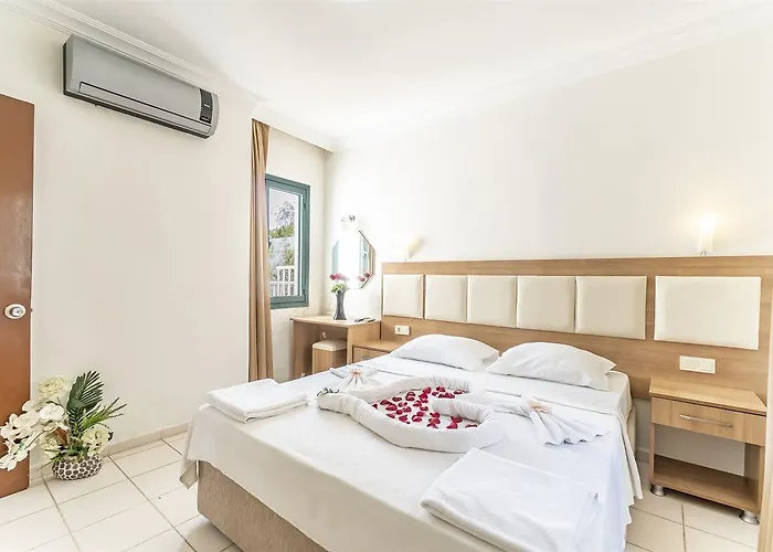 Hotel Royal Panacea 3*