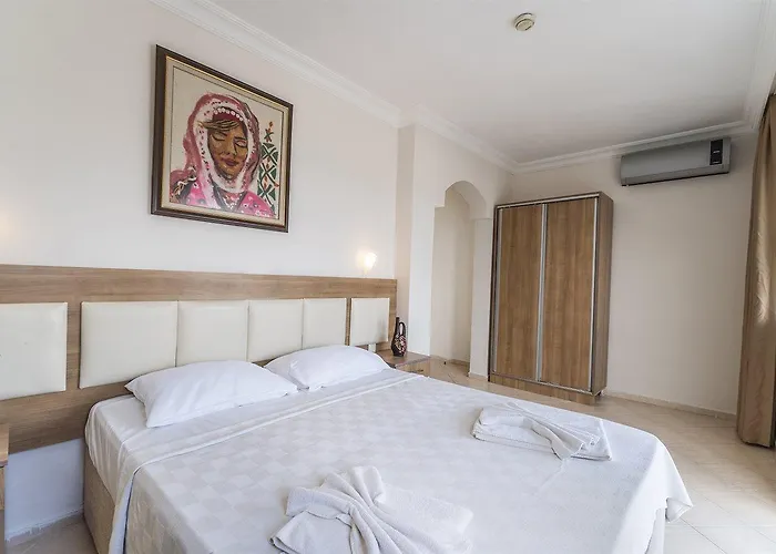 Royal Panacea Hotel 3*