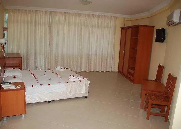Royal Panacea Otel 3*