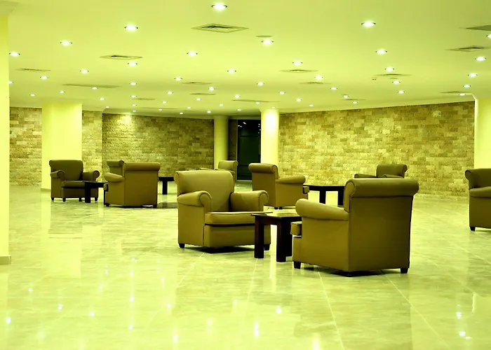 Royal Panacea 酒店